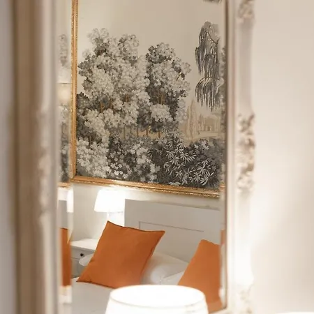 Leonardo Colosseo Apartment