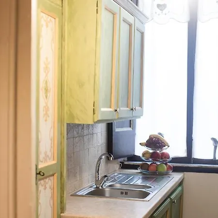 Leonardo Colosseo Apartment Rome