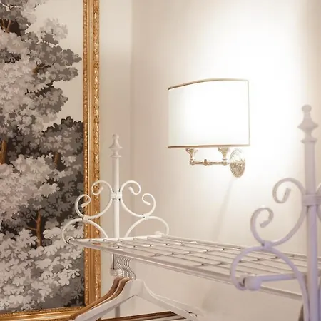 Leonardo Colosseo Apartment Rome